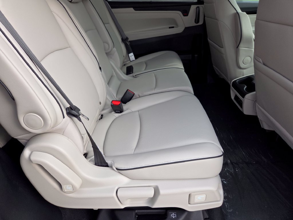 New 2027 Honda Odyssey Touring image 32