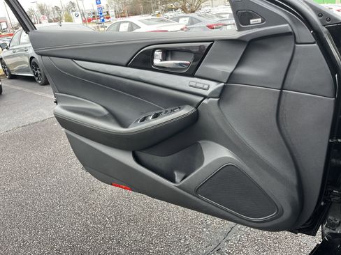 Used 2022 Nissan Maxima Platinum w/ Sport Mat Group image 16