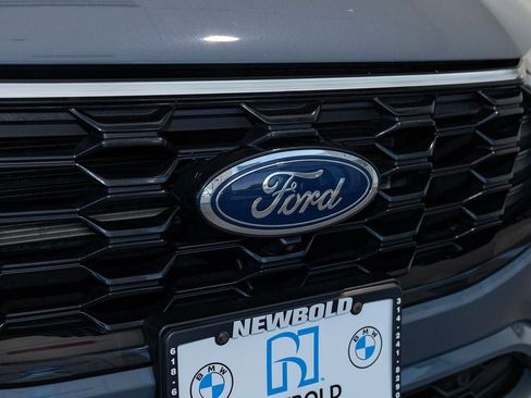Used 2023 Ford Escape ST-Line Elite w/ Premium Technology Package AWD/4WD image 18