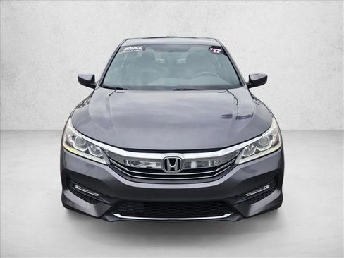 Used 2017 Honda Accord Sport image 2