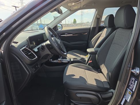 Used 2026 Kia Seltos S FWD image 7