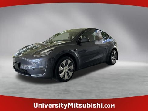 Used 2023 Tesla Model Y Long Range AWD/4WD image 1
