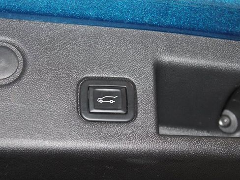 Used 2020 Chevrolet Equinox LT image 34