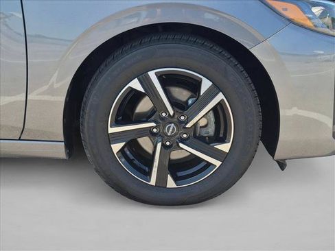 Used 2024 Nissan Sentra SV FWD image 22