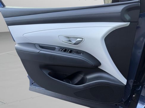 Used 2026 Hyundai Tucson SE FWD image 19