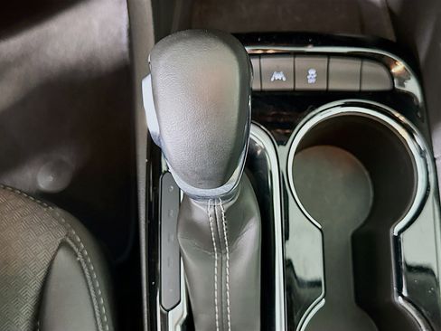 Used 2025 Buick Encore GX Preferred image 24