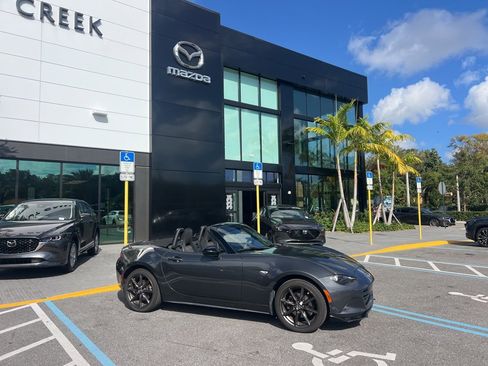 Used 2016 MAZDA MX-5 Miata Club image 6