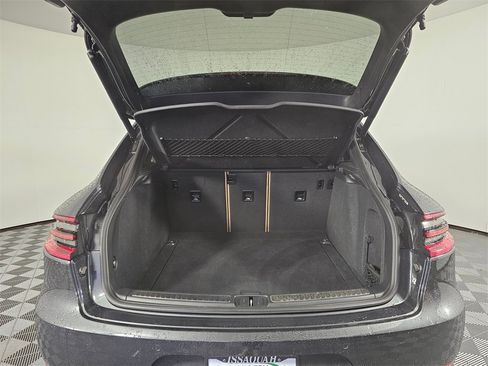 Used 2017 Porsche Macan S image 17