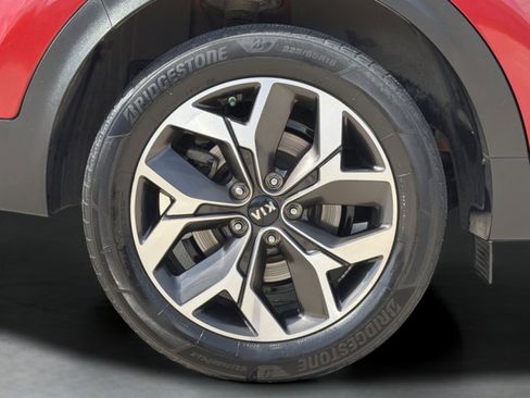 Used 2022 Kia Sportage EX w/ EX Technology Package FWD image 10