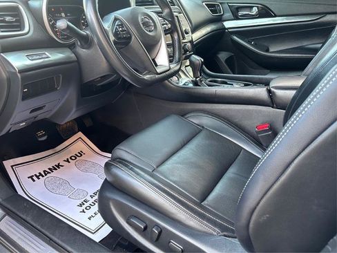 Used 2021 Nissan Maxima 3.5 SV w/ Floor Mat Group FWD image 10