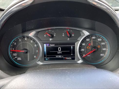 Used 2017 Chevrolet Malibu LT FWD image 25