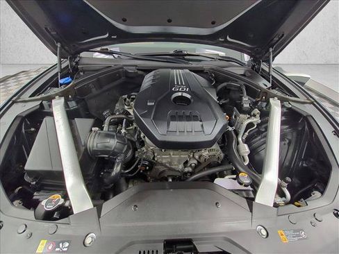Used 2022 Genesis G70 2.0T w/ Prestige Package RWD image 27