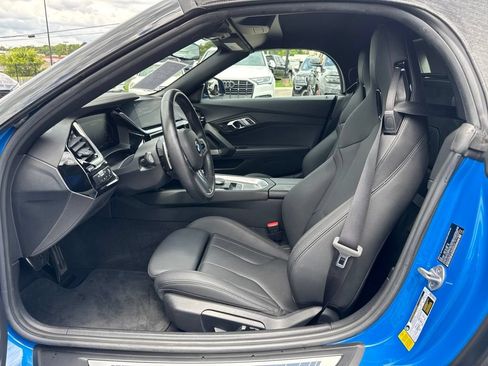 Used 2020 BMW Z4 M40i RWD image 13