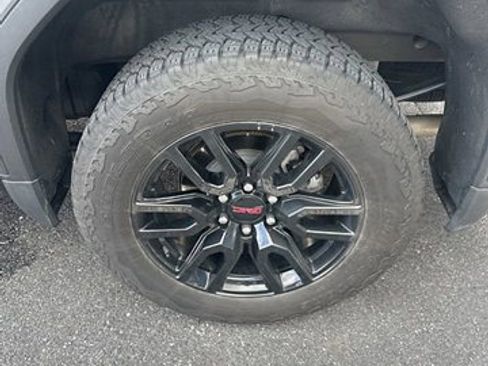 Used 2025 GMC Sierra 1500 Elevation image 5