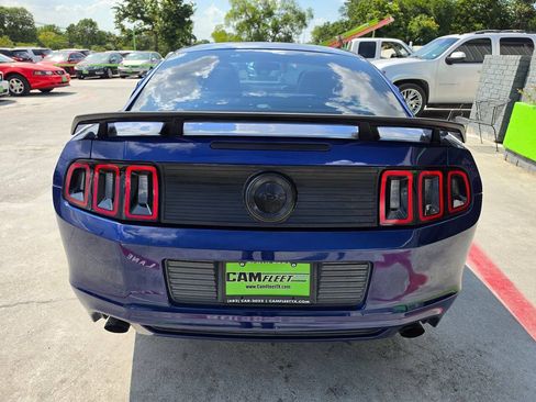 Used 2013 Ford Mustang Coupe RWD image 14