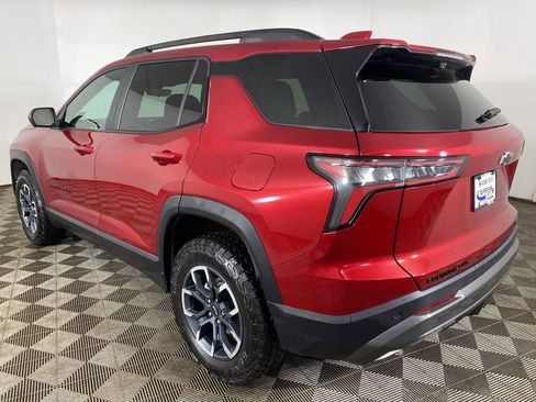 Used 2025 Chevrolet Equinox ACTIV w/ Safety and Technology Package image 5