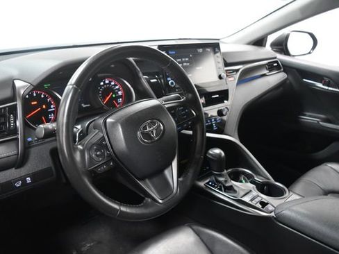 Used 2024 Toyota Camry XSE image 11