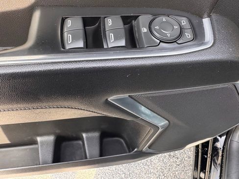 Used 2022 Chevrolet Silverado 1500 RST image 16