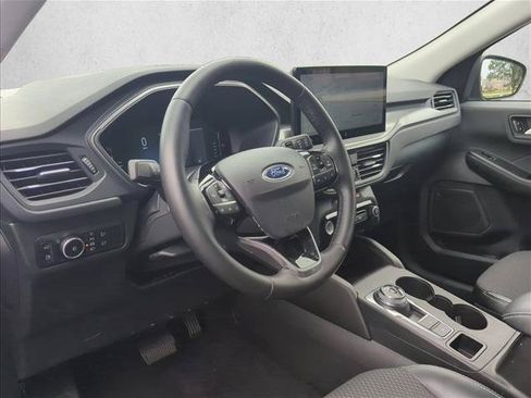 Used 2023 Ford Escape SE FWD image 8