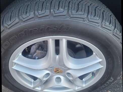 Used 2009 Porsche Cayenne image 25