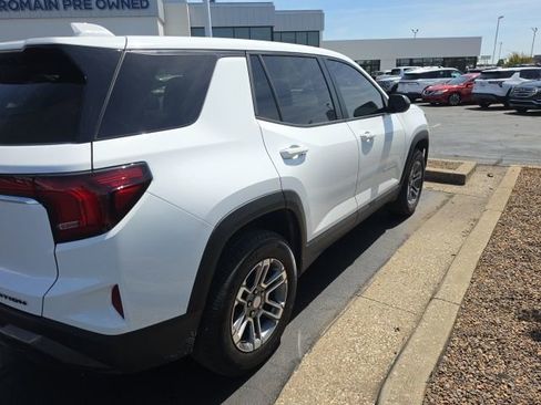 Used 2025 GMC Terrain Elevation image 3