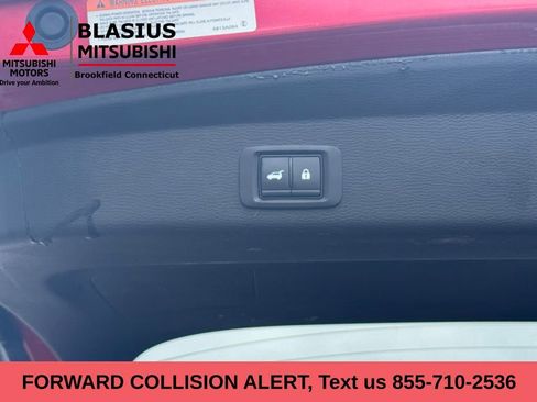 Used 2023 Mitsubishi Outlander SEL image 14