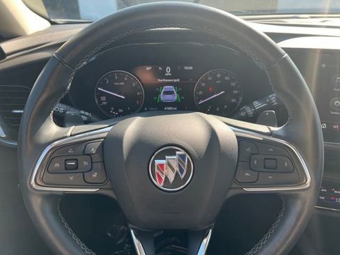 Used 2023 Buick Envision Essence image 9