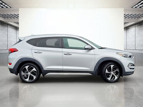 Used 2018 Hyundai Tucson Limited image 6