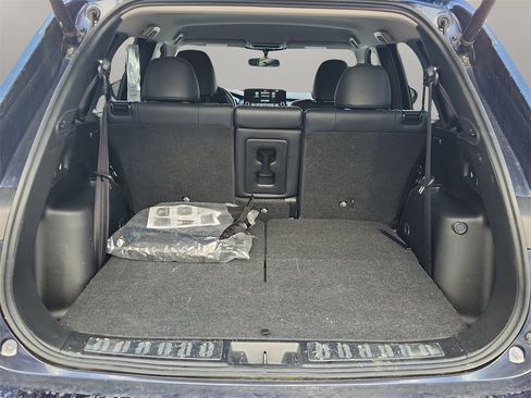 Used 2024 Mitsubishi Outlander SE image 12