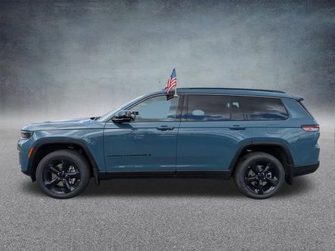 New 2026 Jeep Grand Cherokee L Limited AWD/4WD image 7