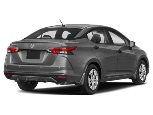 Used 2021 Nissan Versa SV FWD image 5