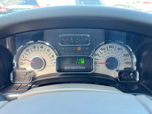 Used 2013 Ford Expedition EL Limited image 26