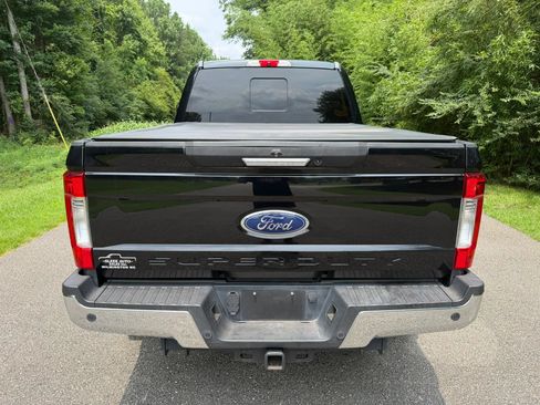 Used 2017 Ford F250 Lariat w/ Lariat Value Package AWD/4WD image 10