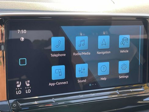 Certified 2026 Volkswagen Atlas SE w/ Panoramic Sunroof Package FWD image 25