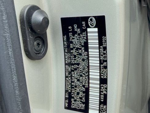 Used 2023 Lexus ES 300h w/ Premium Package FWD image 31
