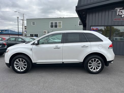 Used 2014 Lincoln MKX Base w/ Equipment Group 101A image 2