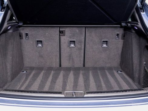 Certified 2023 Porsche Macan S w/ Premium Package Plus image 12