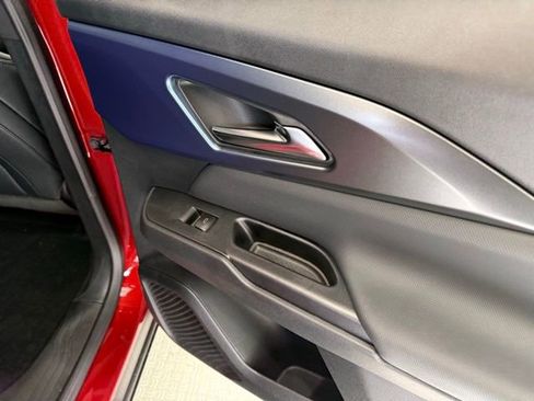 New 2026 Chevrolet Equinox EV LT image 25