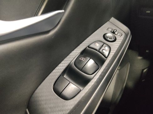 Used 2025 Nissan Sentra SV FWD image 27