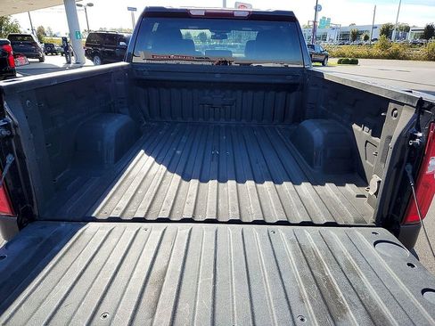 Used 2022 Chevrolet Silverado 1500 LTZ AWD/4WD image 29