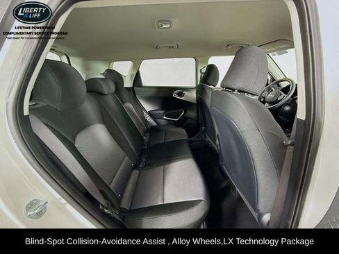 Used 2025 Kia Soul LX w/ LX Technology Package image 24