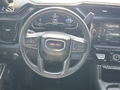 Used 2024 GMC Sierra 2500 AT4 w/ AT4 Preferred Package image 15