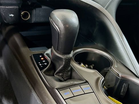 Used 2023 Toyota Camry SE image 14