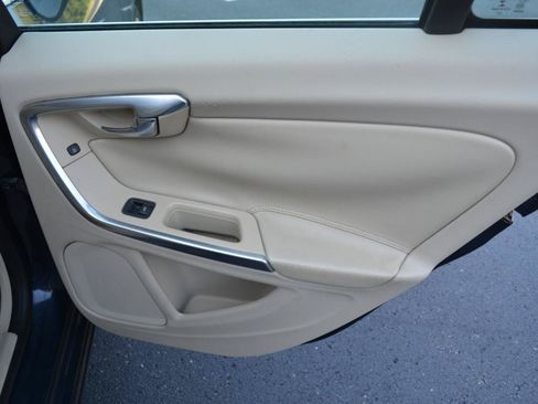 Used 2015 Volvo S60 T5 Premier FWD image 15