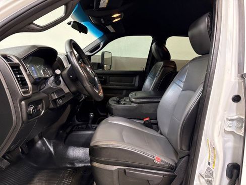 Used 2021 RAM 3500 Tradesman w/ Chrome Appearance Group image 13