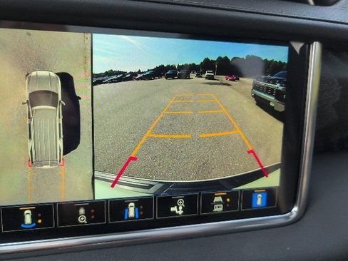 Used 2024 GMC Yukon Denali image 39