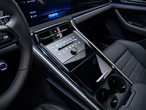 New 2026 Porsche Panamera 4 image 13