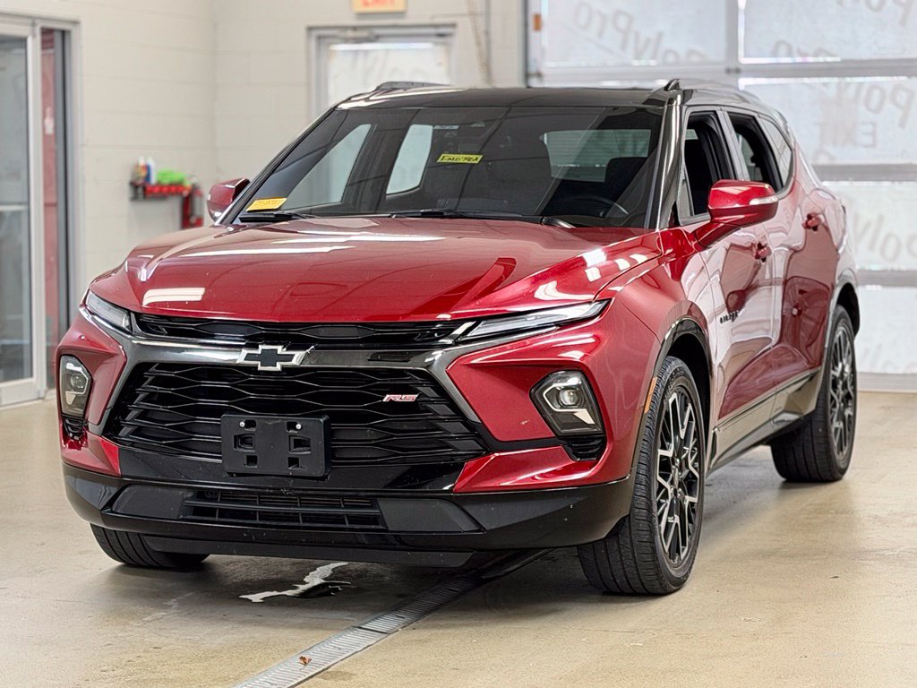 Used 2023 Chevrolet Blazer RS AWD/4WD image 3