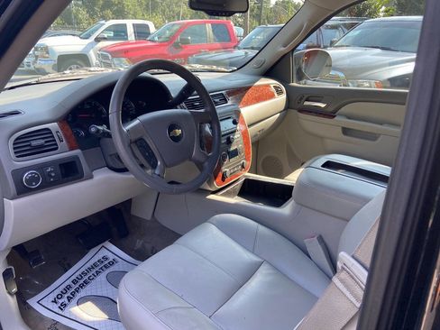 Used 2013 Chevrolet Tahoe LT w/ Luxury Package image 10