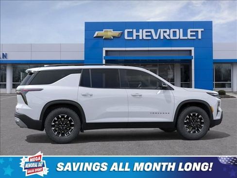 New 2026 Chevrolet Traverse Z71 w/ Driver Confidence Package AWD/4WD image 5